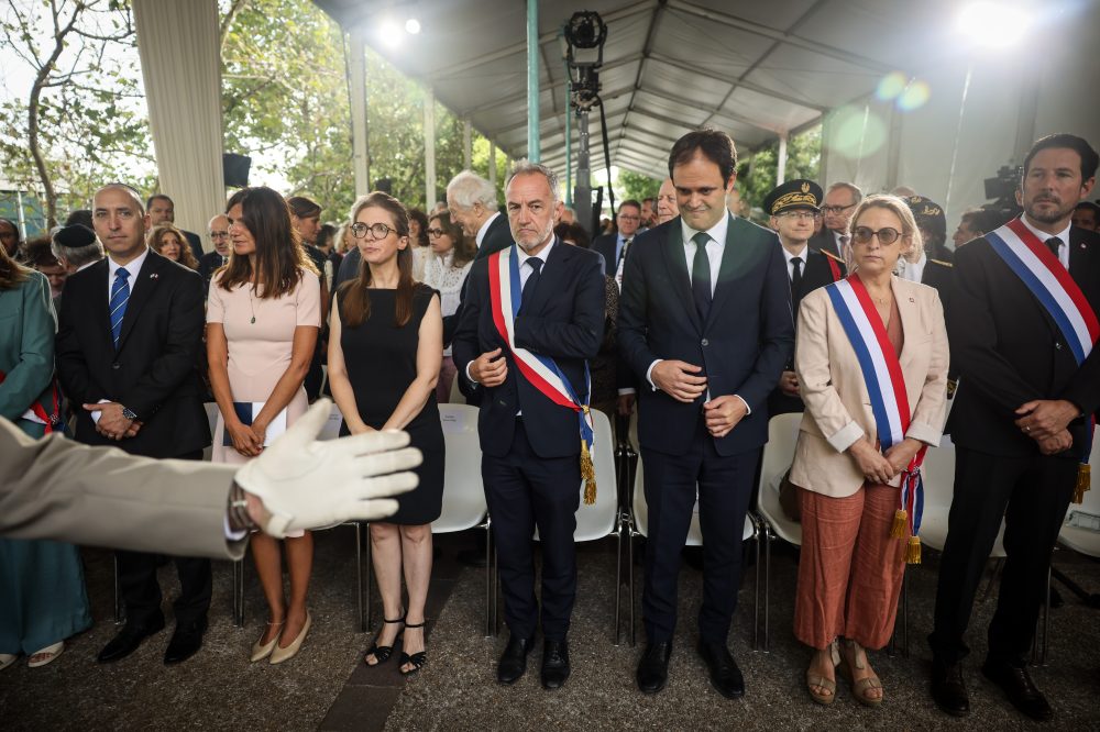 France Marks WWII Jewish Roundup Anniversary After Memorial Plaque Vandalized