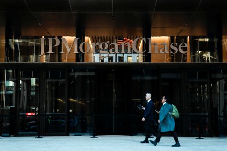 JPMorgan, U.S. Banks Near Deal to Help Fund Japan’s $550B American Investment Pledge
