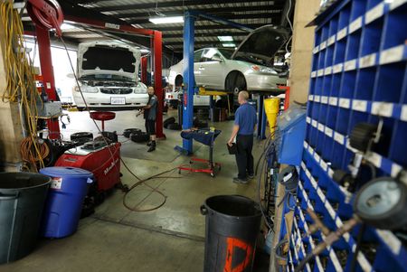 Genuine Parts Trims Annual Profit Outlook Amid Rising Costs, Soft Consumer Spending