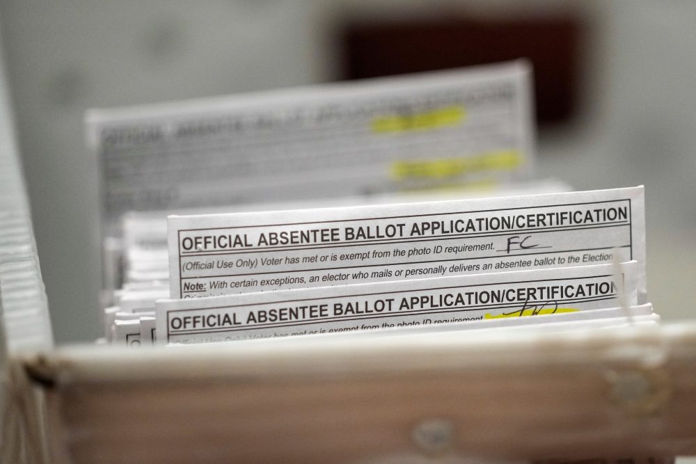 Wisconsin Democrats Push to Let Absentee Voters Cast a New Primary Ballot