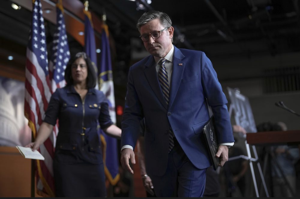 House Passes Early Stopgap Bill to Keep Government Funded Through December