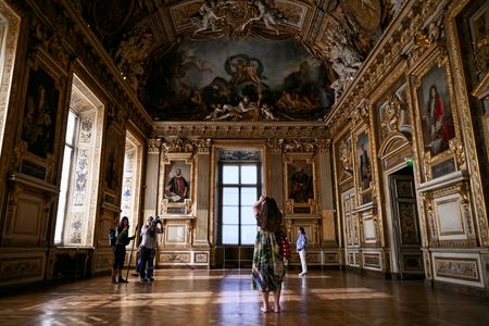 Paris Louvre’s Apollo Gallery Reopens Empty of Jewels After $102M Heist