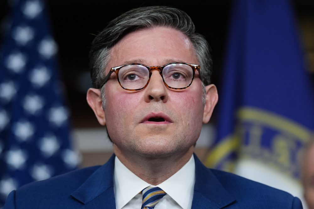 House Passes Stock Trading Limits for Congress in 232-198 Vote