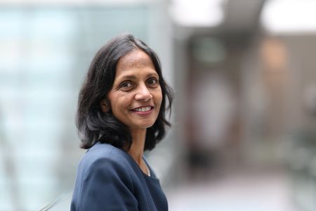 Macquarie CEO Wikramanayake to Step Down; Commodities Unit Posts Stronger Profits