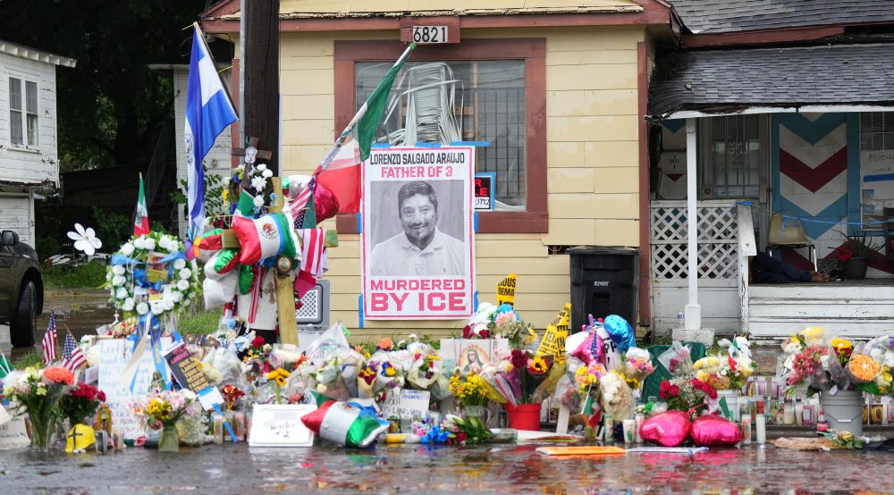 Witnesses Contradict ICE Account of Fatal Houston Shooting