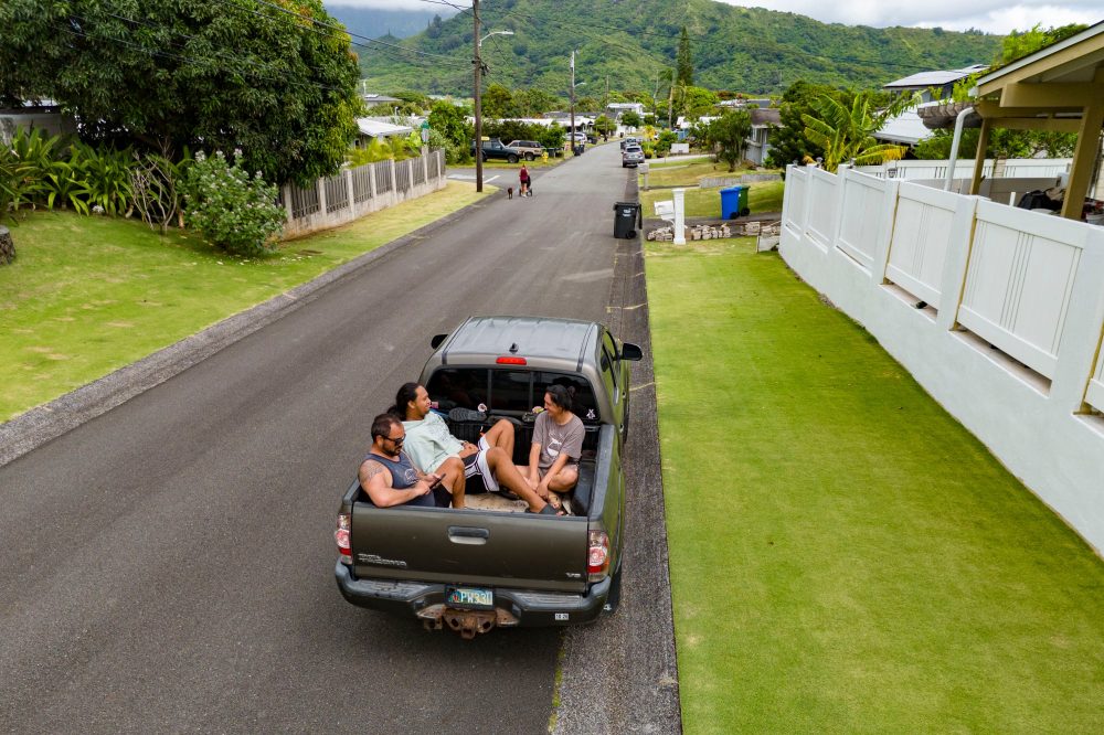 Hawaii Raises Minimum Age for Riding in Pickup Truck Beds to 16