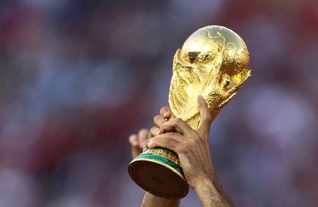 FIFA World Cup Lifts Hotels While Middle East Fears Weigh on Online Travel Firms