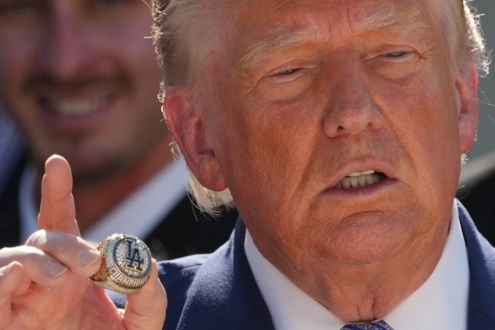 Trump Launches Trade Probe Into EU, Vows Tariffs Over Tech Fines