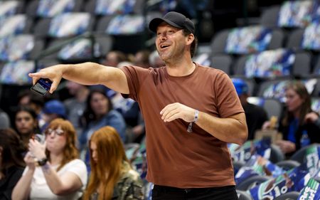 CBS NFL Analyst Tony Romo Arrested on OWI Suspicion in Milwaukee