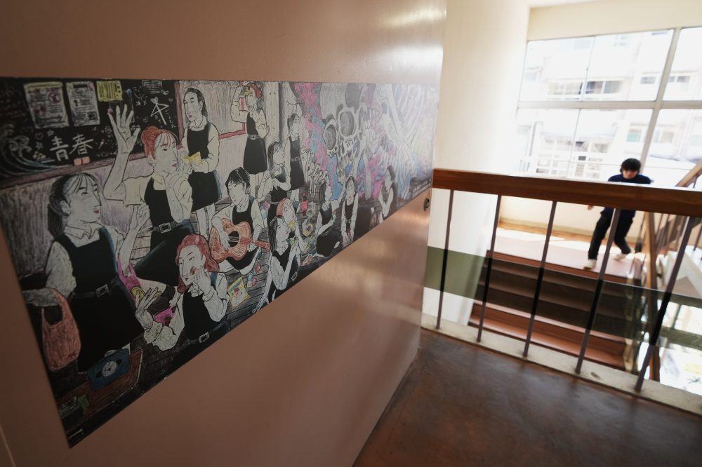 Japanese High Schoolers Transform Classroom Blackboards Into Stunning Chalk Art
