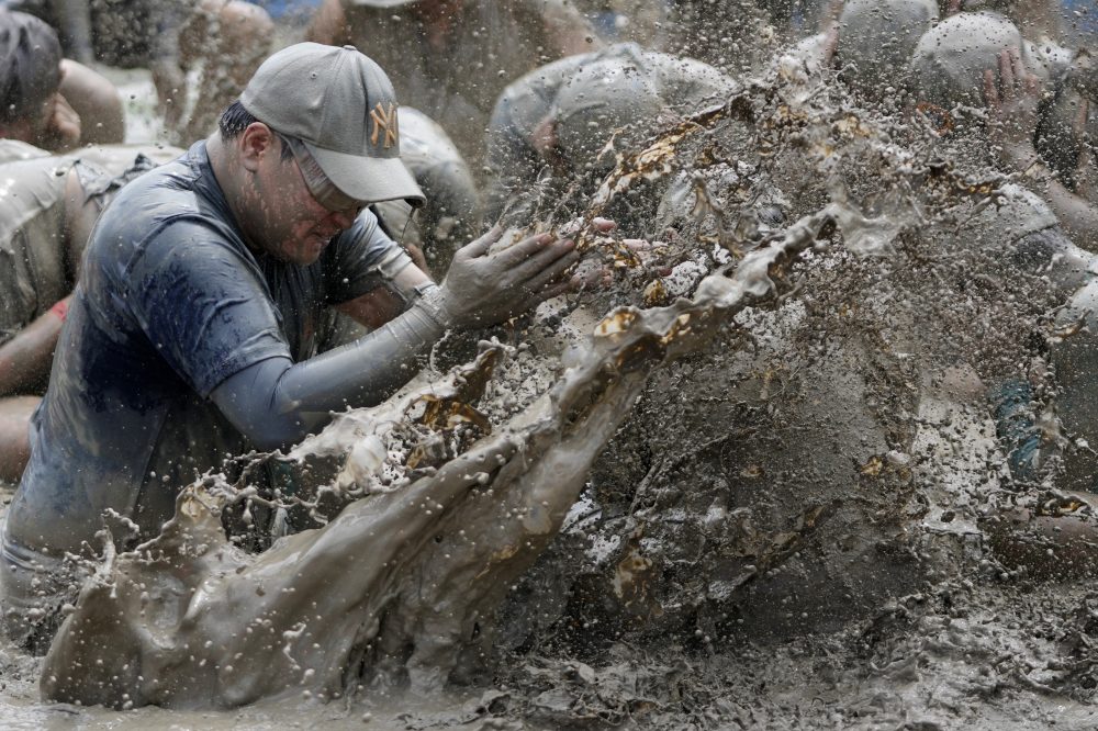South Korea’s Boryeong Mud Festival Draws Tourists for Annual Celebration