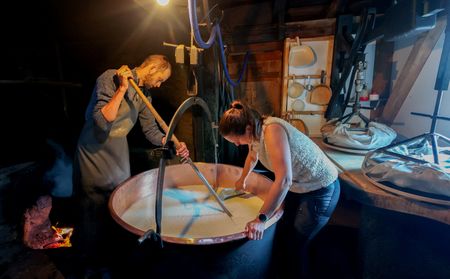 Swiss Gruyere Cheesemakers Struggle to Replace Lost US Sales Amid Tariffs