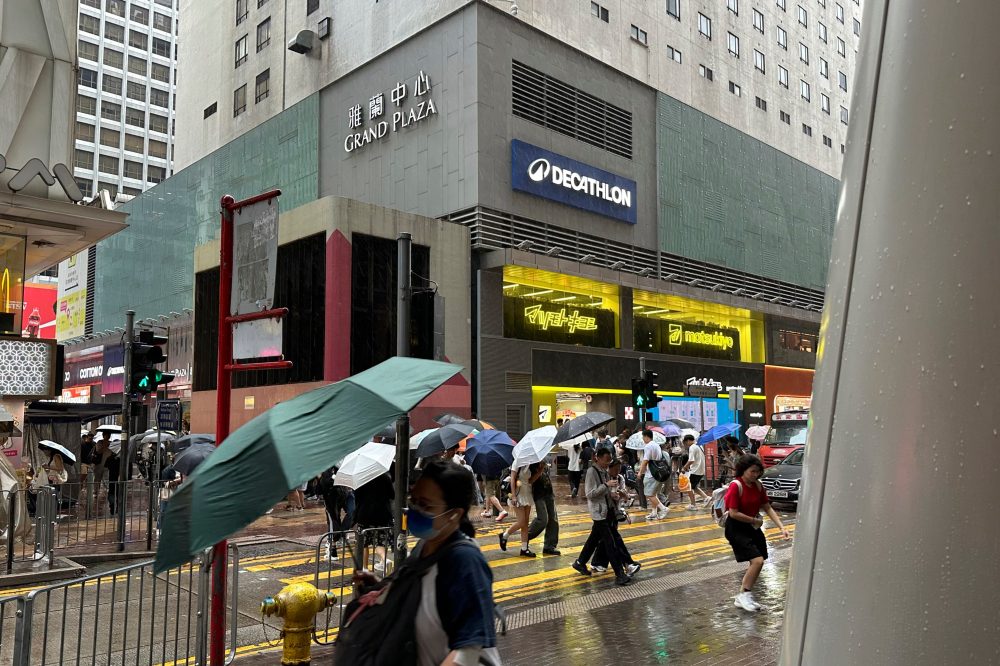 Typhoon Noul Slams Southern China and Hong Kong, Canceling Over 150 Flights