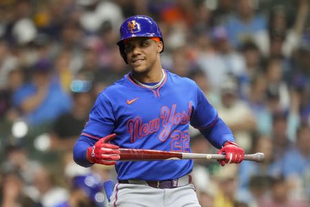 Mets Star Juan Soto Lands on IL with Grade 2 Calf Strain, Timeline Unclear