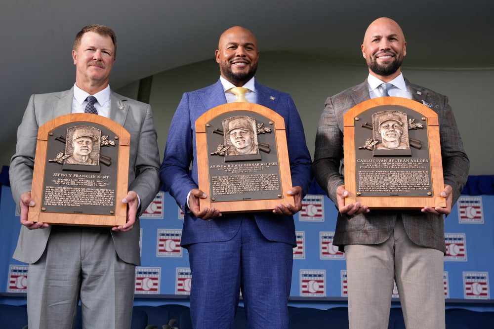 Baseball Hall of Fame Welcomes Beltrán, Jones, and Kent in Emotional Cooperstown Ceremony