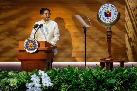 Philippine President Vows Anti-Corruption Push Even Against Own Family