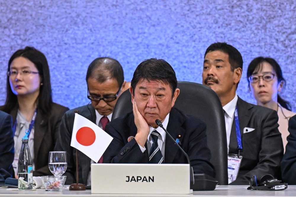 China Denies Any Meeting With Japan’s Foreign Minister at ASEAN Summit