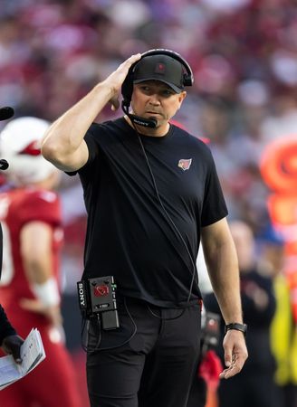 Washington Commanders Fire Tight Ends Coach Ben Steele Following DWI Arrest