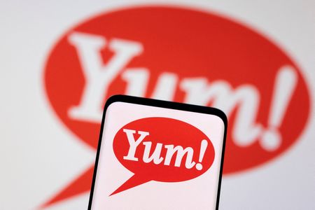 Taco Bell Outbreak Puts Yum Brands CEO to the Test Ahead of Earnings
