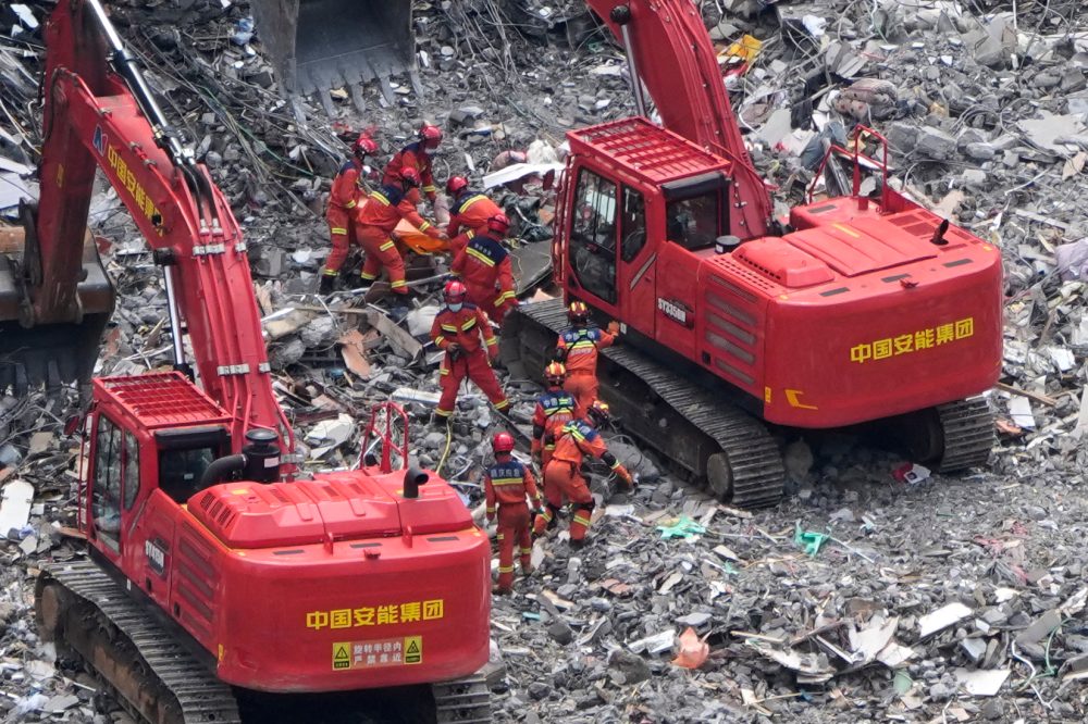 Death Toll in China Landslide Reaches 41 with 20 Still Missing